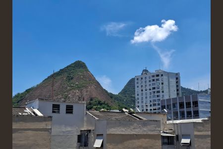 Vista da sala de apartamento à venda com 1 quarto, 47m² em Laranjeiras, Rio de Janeiro