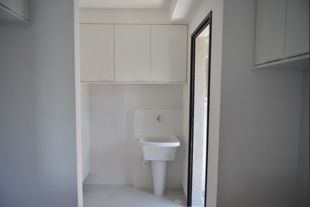 Apartamento para alugar com 64m², 2 quartos e 1 vagaÁrea de Serviço