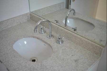 Apartamento para alugar com 64m², 2 quartos e 1 vagaBanheiro Social