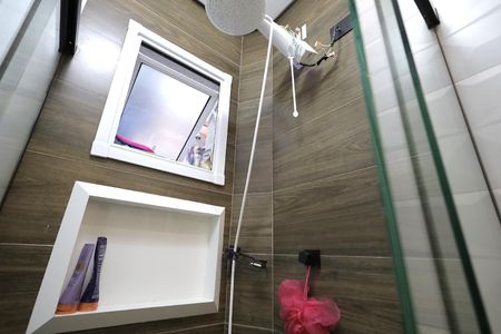 Apartamento à venda com 49m², 2 quartos e 1 vaga Apartamento à venda com 49m², 2 quartos e 1 vagaBanheiro