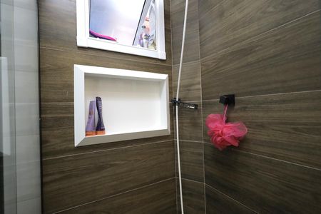 Apartamento à venda com 49m², 2 quartos e 1 vaga Apartamento à venda com 49m², 2 quartos e 1 vagaBanheiro