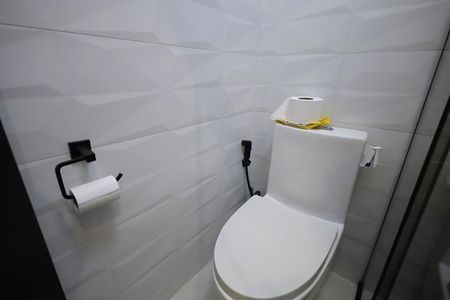 Apartamento à venda com 49m², 2 quartos e 1 vaga Apartamento à venda com 49m², 2 quartos e 1 vagaBanheiro