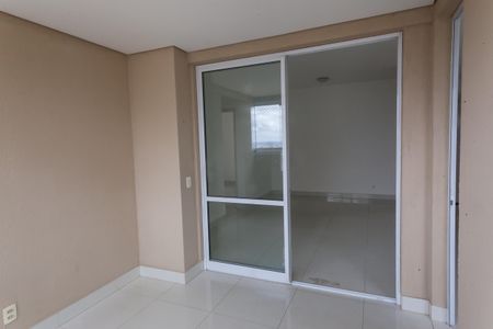 Apartamento à venda com 75m², 2 quartos e 2 vagas Apartamento à venda com 75m², 2 quartos e 2 vagasVaranda da Sala