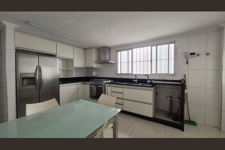 Casa à venda com 420m², 4 quartos e 4 vagasCozinha