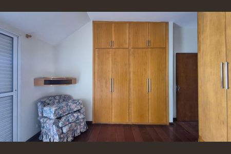 Casa à venda com 420m², 4 quartos e 4 vagasQuarto 2