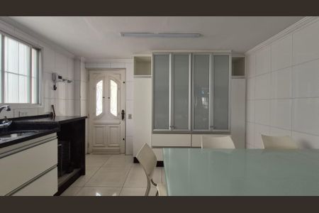 Casa à venda com 420m², 4 quartos e 4 vagasCozinha