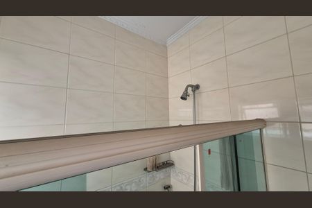 Casa à venda com 420m², 4 quartos e 4 vagasBanheiro da suíte 2