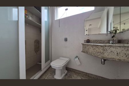 Casa à venda com 420m², 4 quartos e 4 vagasLavabo