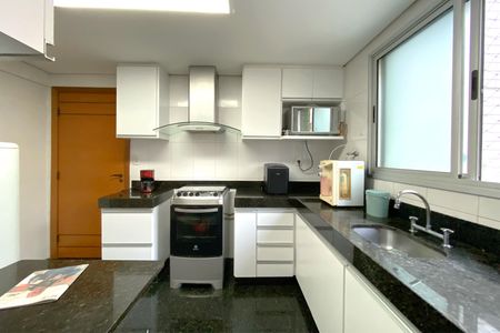 Apartamento à venda com 90m², 3 quartos e 2 vagasCozinha
