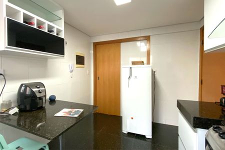 Apartamento à venda com 90m², 3 quartos e 2 vagasCozinha