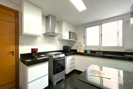 Apartamento à venda com 90m², 3 quartos e 2 vagasCozinha
