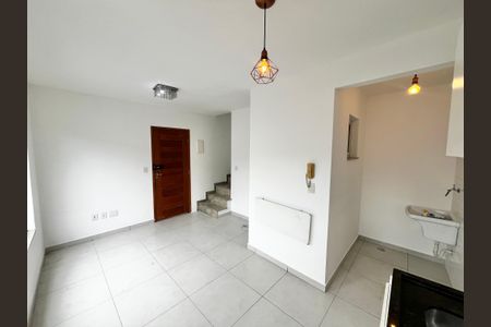 Sala de casa de condomínio para alugar com 2 quartos, 43m² em Parada Inglesa, São Paulo