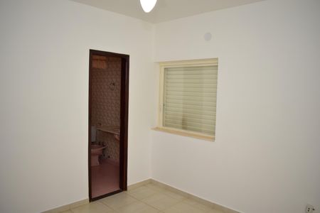 Casa para alugar com 176m², 3 quartos e 2 vagasSuíte