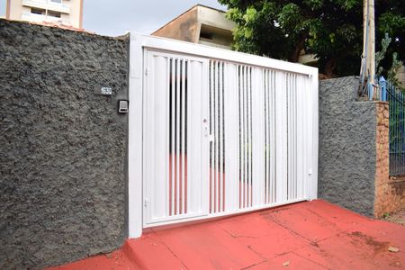 Casa para alugar com 176m², 3 quartos e 2 vagasFachada