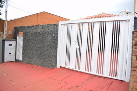 Casa para alugar com 176m², 3 quartos e 2 vagasFachada