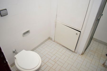 Casa para alugar com 176m², 3 quartos e 2 vagasBanheiro Social