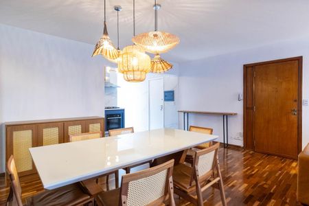 Apartamento à venda com 130m², 3 quartos e 1 vagaSala