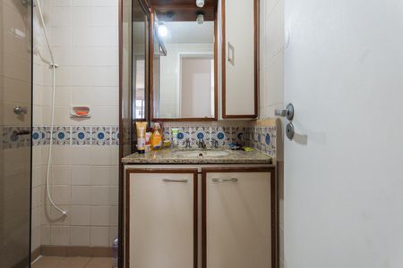 Apartamento à venda com 210m², 3 quartos e 1 vagaBanheiro Suíte 1