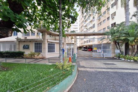 Apartamento à venda com 60m², 2 quartos e 1 vagaFachada