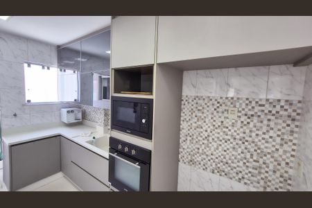 Apartamento para alugar com 93m², 2 quartos e 1 vagaCozinha