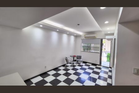 Apartamento para alugar com 93m², 2 quartos e 1 vagaSala