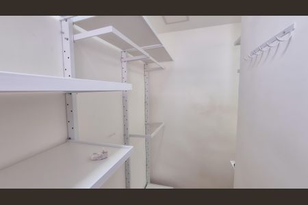 Apartamento para alugar com 93m², 2 quartos e 1 vagaCloset do quarto 2
