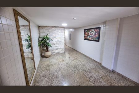Apartamento para alugar com 93m², 2 quartos e 1 vagahall de entrada