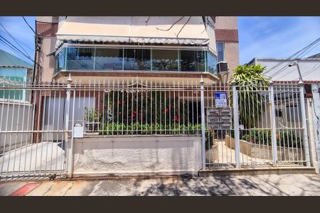 Apartamento para alugar com 93m², 2 quartos e 1 vagaFachada