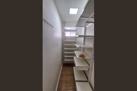Apartamento para alugar com 93m², 2 quartos e 1 vagaCloset do quarto 2