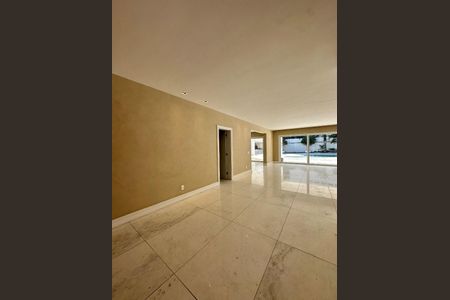 Casa à venda com 4 quartos, 1000m² em Barra da Tijuca, Rio de Janeiro