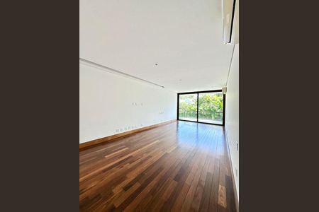 Casa à venda com 5 quartos, 1000m² em Barra da Tijuca, Rio de Janeiro