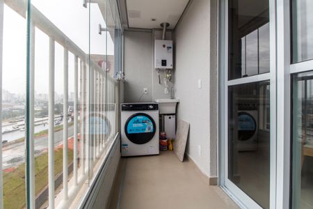 Apartamento para alugar com 65m², 1 quarto e 1 vagaVaranda