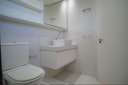 Casa à venda com 182m², 3 quartos e 2 vagasBanheiro da Suíte