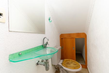 Casa à venda com 86m², 3 quartos e 2 vagasLavabo