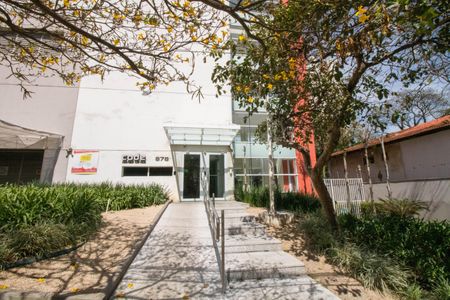 Apartamento para alugar com 70m², 2 quartos e 2 vagas Apartamento para alugar com 70m², 2 quartos e 2 vagasFachada