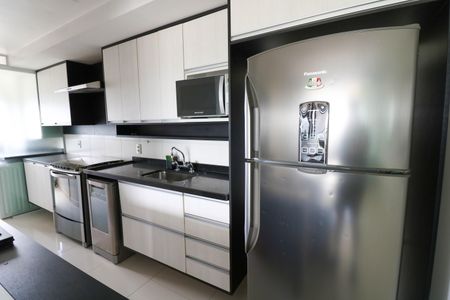 Apartamento para alugar com 70m², 2 quartos e 2 vagas Apartamento para alugar com 70m², 2 quartos e 2 vagasCozinha