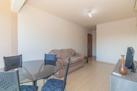 Sala de apartamento para alugar com 1 quarto, 46m² em Partenon, Porto Alegre