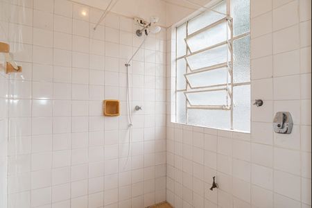 Casa à venda com 180m², 3 quartos e 1 vaga Casa à venda com 180m², 3 quartos e 1 vagaBanheiro da Suíte