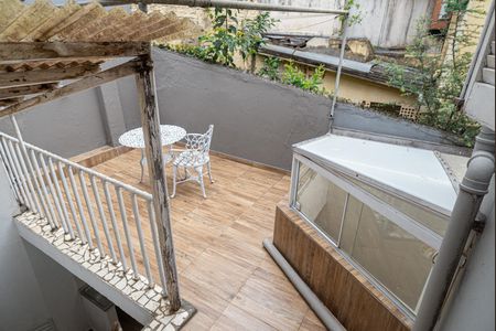 Casa à venda com 180m², 3 quartos e 1 vaga Casa à venda com 180m², 3 quartos e 1 vagaVaranda da Suíte