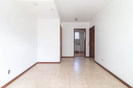 Sala de apartamento para alugar com 2 quartos, 80m² em Jardim do Salso, Porto Alegre
