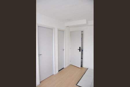 Apartamento para alugar com 34m², 2 quartos e sem vaga Apartamento para alugar com 34m², 2 quartos e sem vagaDetalhe - Sala