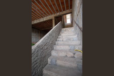 Casa à venda com 520m², 3 quartos e 4 vagasEscada