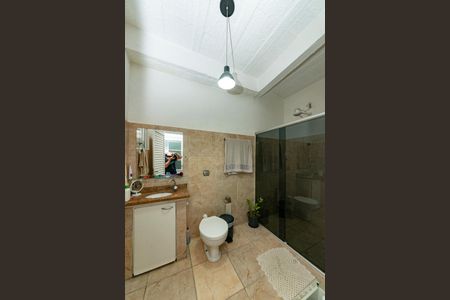 Casa à venda com 250m², 2 quartos e 1 vaga Casa à venda com 250m², 2 quartos e 1 vagaBanheiro Social