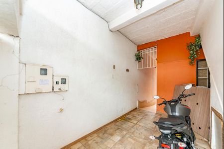Casa à venda com 250m², 2 quartos e 1 vaga Casa à venda com 250m², 2 quartos e 1 vagaGaragem
