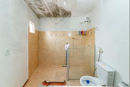 Casa à venda com 250m², 2 quartos e 1 vaga Casa à venda com 250m², 2 quartos e 1 vagaBanheiro da Suíte