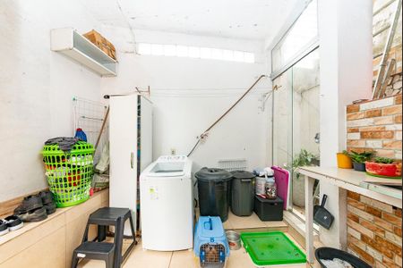 Casa à venda com 250m², 2 quartos e 1 vaga Casa à venda com 250m², 2 quartos e 1 vagaÁrea de Serviço