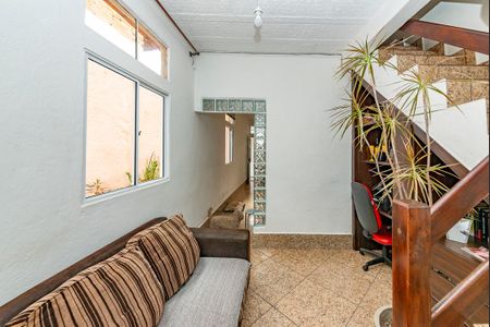 Casa à venda com 250m², 2 quartos e 1 vaga Casa à venda com 250m², 2 quartos e 1 vagaSala