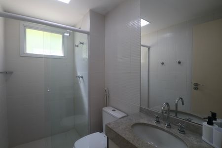 Apartamento para alugar com 158m², 4 quartos e 2 vagas Apartamento para alugar com 158m², 4 quartos e 2 vagasBanheiro da Suíte 2
