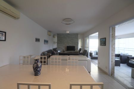 Apartamento para alugar com 158m², 4 quartos e 2 vagas Apartamento para alugar com 158m², 4 quartos e 2 vagasSala