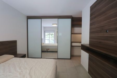 Apartamento para alugar com 158m², 4 quartos e 2 vagas Apartamento para alugar com 158m², 4 quartos e 2 vagasSuíte